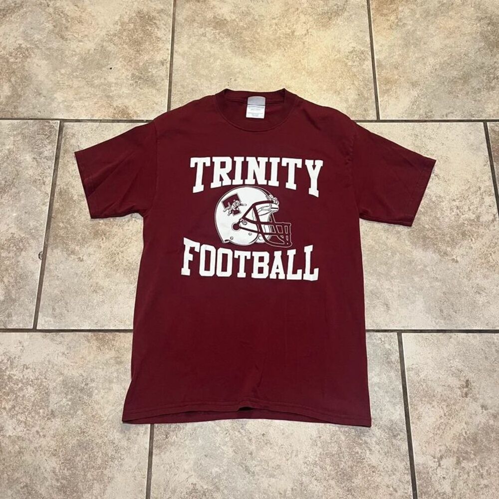 Trinity Football Graphic T-Shirt Maroon Maroon School Sportswear Tee size M